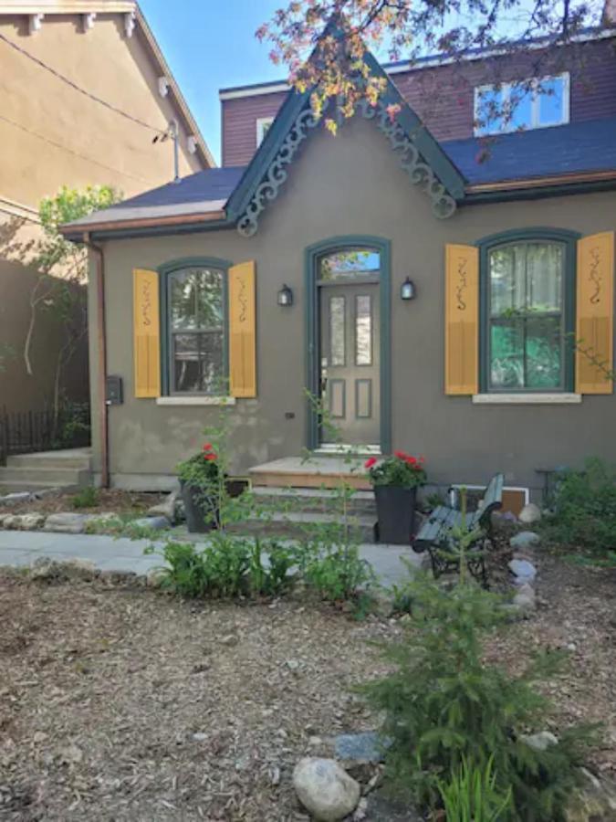 Gabby'S Place Downtown Core تورونتو المظهر الخارجي الصورة